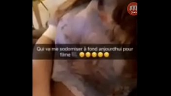 suce brune qui une Fucking on busy bus