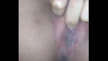 primo a y novia su une prima se Asian girl licked and fingered rubbinng guy cock on the bed