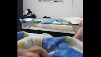 video kurus seks Wife using his cum for lube