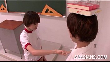 schoolgirl innocent jap Boyfriend promises to pull out but creampie