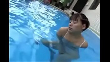 pool swim boobs Raquel safadinha dando um show de tesao na cam